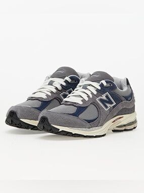 New Balance 2002r CastleRock navy